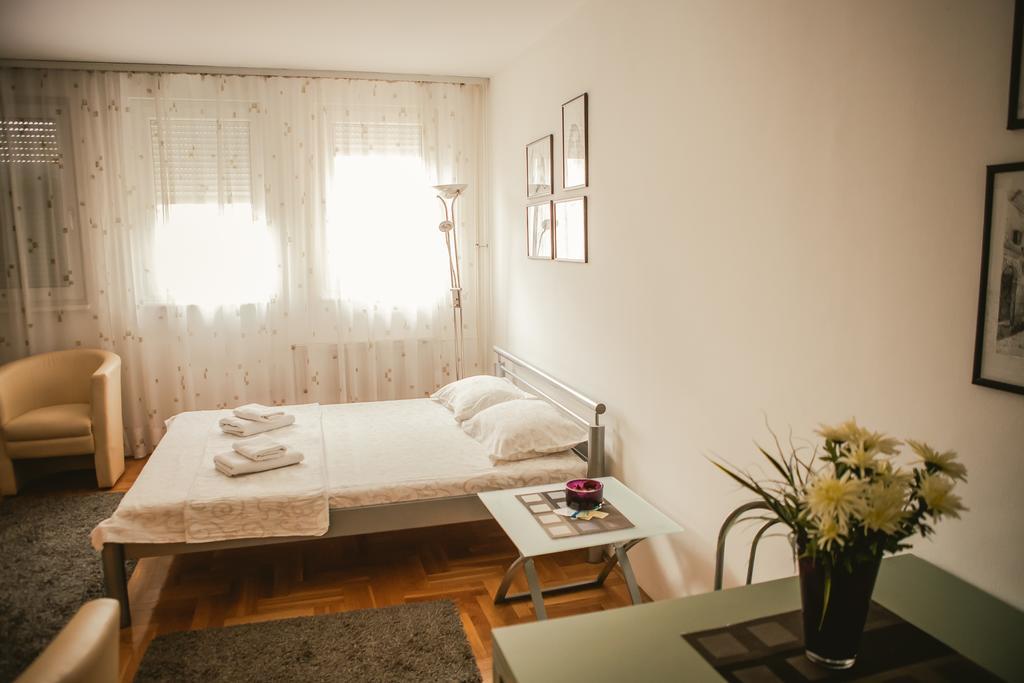 Apartment Stela Belgrád Kültér fotó